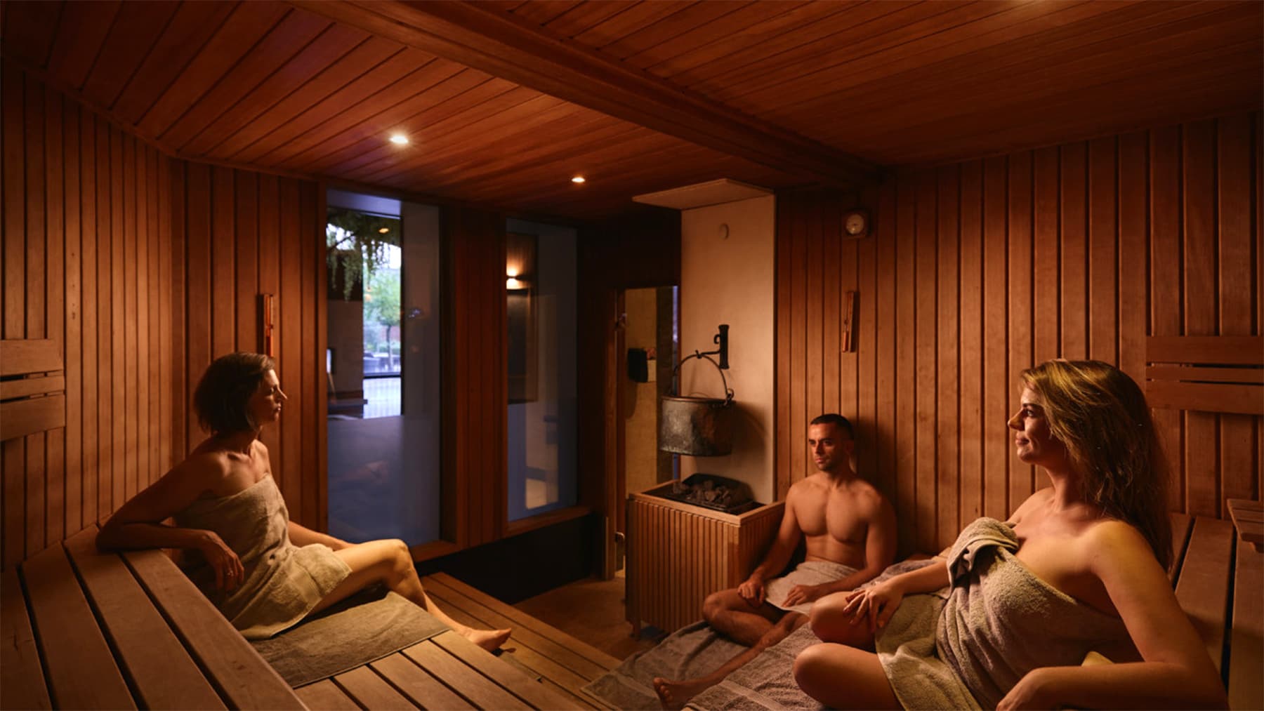 Wellness bij SpaPuur met Overnachting en Ontbijt in Tilburg foto 3