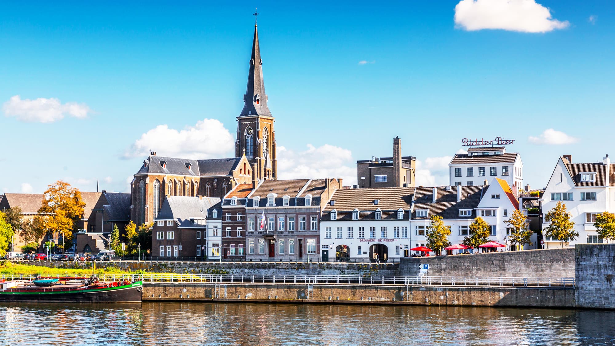 Maastricht Stedentrip met Pub Crawl foto 3